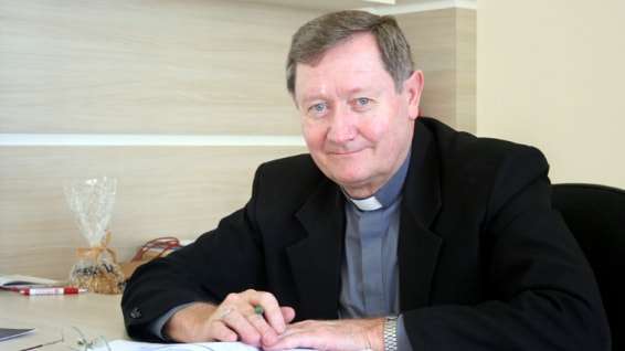 “O novo papa com certeza contagiará a todos com sua maneira de ser”, afirma bispo de Criciúma