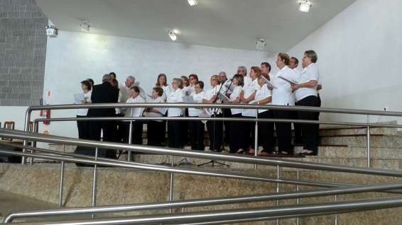 Coro Nossa Senhora de Caravaggio divulga Nova Veneza no Santuário de Madre Paulina