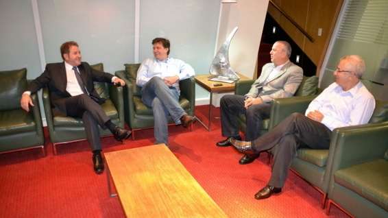 Deputados reúnem prefeitos para encaminhar recursos