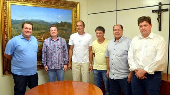 Prefeito e vice empossam novos secretários 1 Prefeito e vice empossam novos secretários