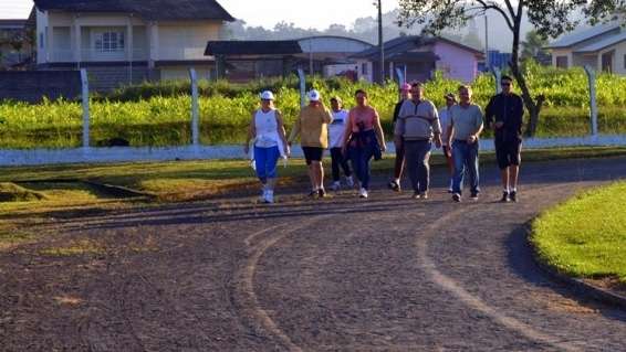Nova Veneza dá início a caminhada orientada 1 Nova Veneza dá início a caminhada orientada