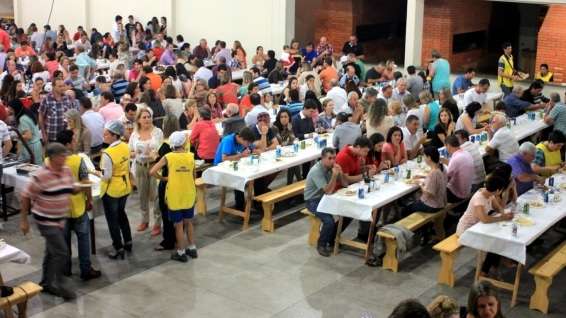 Sucesso no jantar dançante da APAE de Nova Veneza 4 Sucesso no jantar dançante da APAE de Nova Veneza