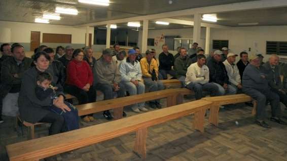 Gabinete Itinerante aproxima comunidade da administração