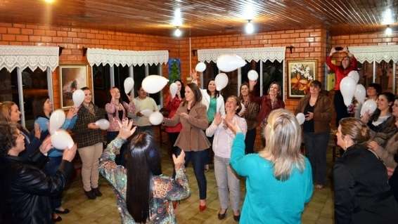 Enfermeiros são homenageados em confraternização 1 Enfermeiros são homenageados em confraternização