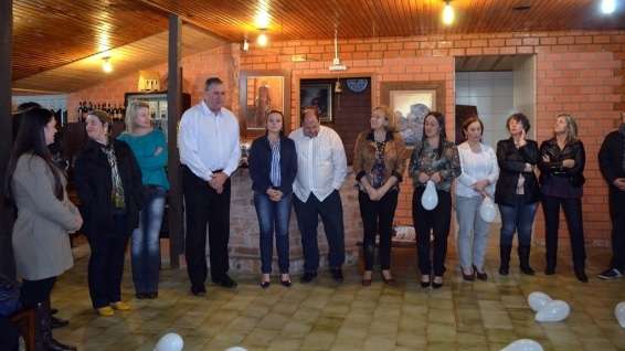 Enfermeiros são homenageados em confraternização 4 Enfermeiros são homenageados em confraternização