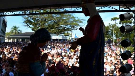 Milhares de fiéis acompanham 62ª Festa de Nossa Senhora do Caravaggio 18 Milhares de fiéis acompanham 62ª Festa de Nossa Senhora do Caravaggio