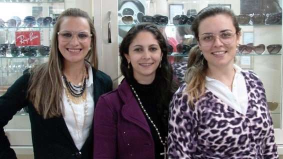 Marcelo Branco: Pelo jeito o ex-prefeito Rogério Frigo não vai mesmo assumir o cargo regional da CASAN 7 Carina Sangaletti, Andreza Bongiolo e Mariene Tiscoski para dar um charme especial à coluna.