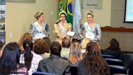Prefeituras da AMREC recebem corte de Nova Veneza 1 Prefeituras da AMREC recebem corte de Nova Veneza