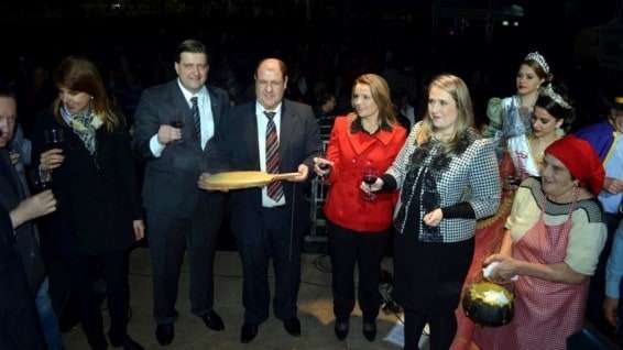 Virada da polenta abre oficialmente 9ª Festa da Gastronomia