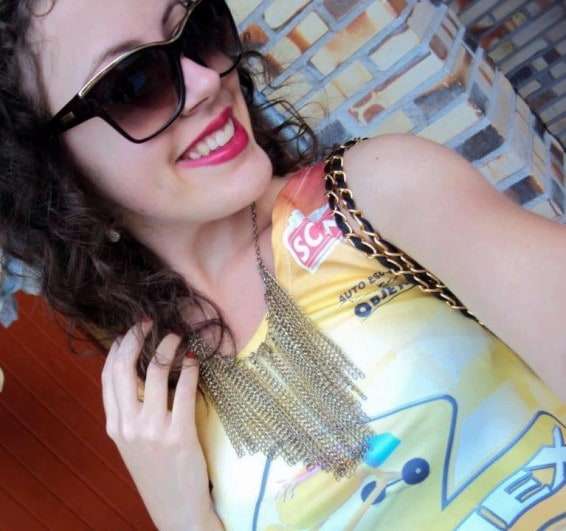 Paula Guinzzani, representando muito bem o Caravággio.