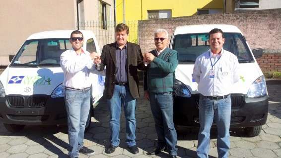 Intendências de Nova Veneza recebem veículos utilitários