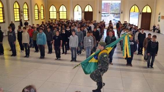 Jovens recebem dispensa do serviço militar em Nova Veneza 1 Jovens recebem dispensa do serviço militar em Nova Veneza