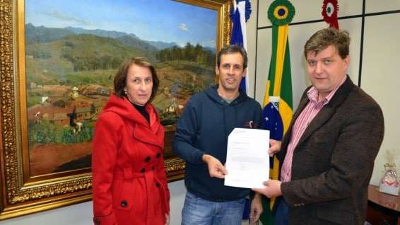 Entregue ordem de serviço para construção de duas salas de aula