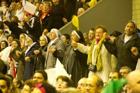 Fiéis lotam o ginásio de Caravaggio para celebrar os 15 anos da Diocese 17 Fiéis lotam o ginásio de Caravaggio para celebrar os 15 anos da Diocese