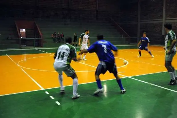Nova Veneza inicia disputa do municipal de futsal
