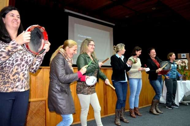 Professores da educação infantil passam por capacitação