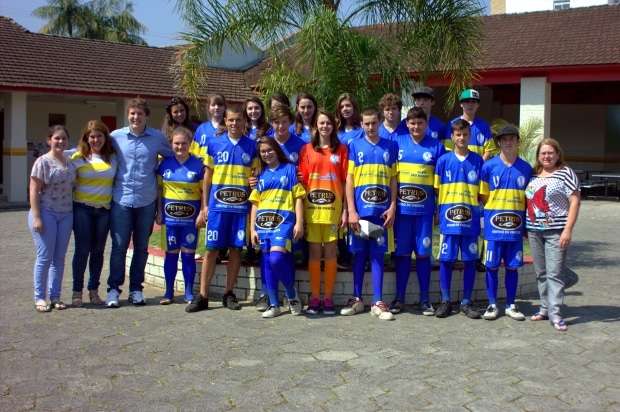 Vereador Aroldo Frigo faz doação de bicicleta e camisário para alunos 3 Vereador Aroldo Frigo faz doação de bicicleta e camisário para alunos