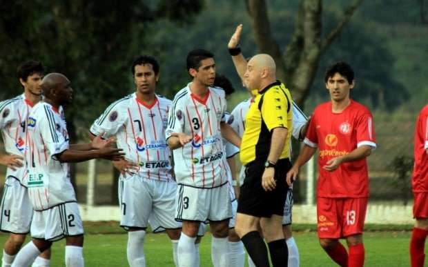 Caravaggio vence, mas Metropolitano fica no empate em casa