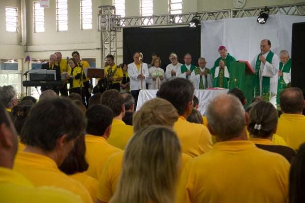 Confraternização do Movimento de Irmãos é encerrada com missa 12 Confraternização do Movimento de Irmãos é encerrada com missa