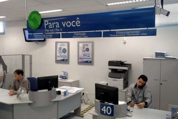 CEF de Nova Veneza adota placas trilíngue. Município quer incentivar comerciantes 2 CEF de Nova Veneza adota placas trilíngue. Município quer incentivar comerciantes
