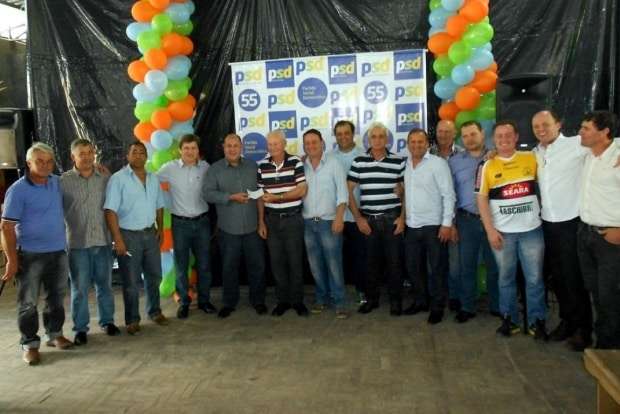 Deputado Zé Nei Ascari e Guinga abonam filiações do PSD em Nova Veneza