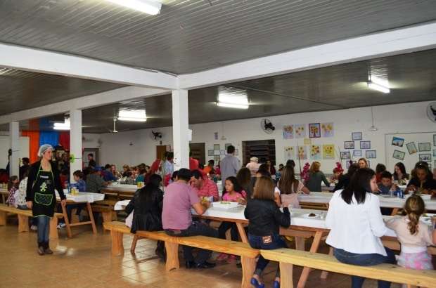 Festa reúne famílias em São Francisco 2 Festa reúne famílias em São Francisco