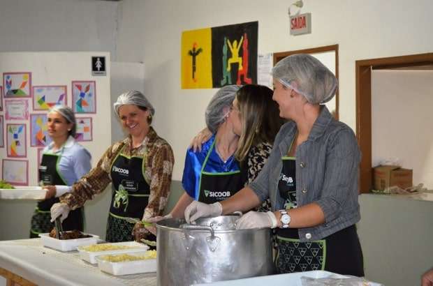 Festa reúne famílias em São Francisco 7 Festa reúne famílias em São Francisco