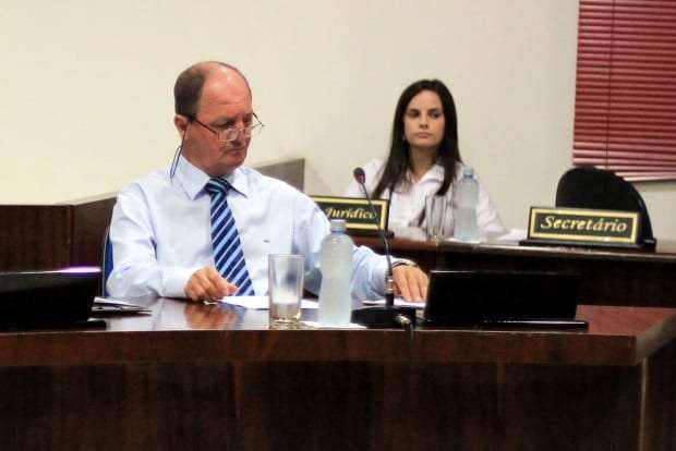 Vanderlei Spilere diz que faltou sessão extraordinária na Câmara porque já havia marcado outro compromisso 1 Vanderlei Spilere diz que faltou sessão extraordinária na Câmara porque já havia marcado outro compromisso