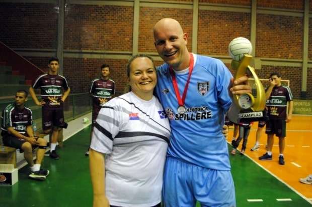 Campeonato de vôlei define campeões em Nova Veneza