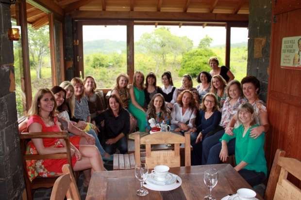 Confira as fotos da “Confraternização das Meninas” da atriz Celi Westrup em Nova Veneza 1 Confira as fotos da “Confraternização das Meninas” da atriz Celi Westrup em Nova Veneza