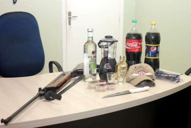 Polícia Militar aborda quatro suspeitos e apreende produtos de origem duvidosa