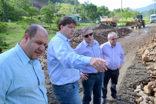 Secretário de Estado da Defesa Civil visita Nova Veneza e libera recursos 1 Secretário de Estado da Defesa Civil visita Nova Veneza e libera recursos