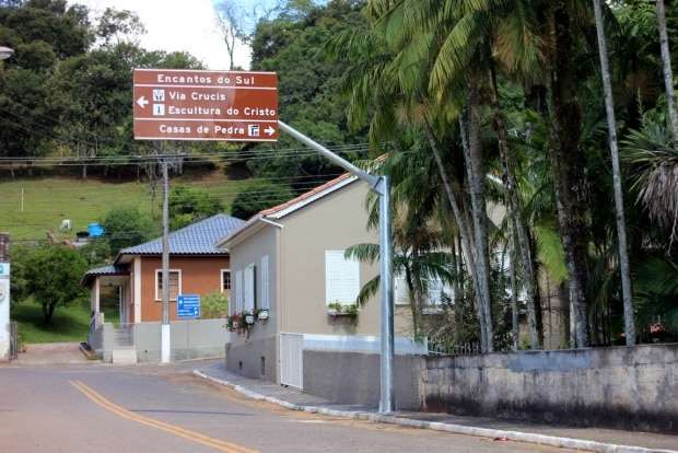 Nova Veneza recebe placas de sinalização turística 1 Nova Veneza recebe placas de sinalização turística