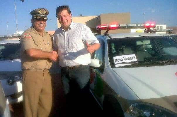 Nova Veneza recebe cinco viaturas novas para Polícia Militar e Civil