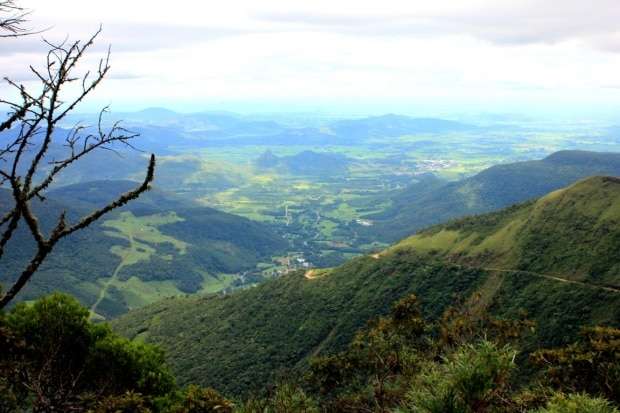 Artigo: As oportunidades para o desenvolvimento regional 1 Serra da Rocinha - SC