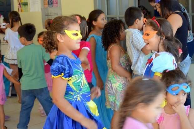 Carnaval nas escolas de Nova Veneza 1 Carnaval nas escolas de Nova Veneza