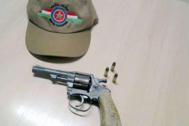 Arma é encontrada abandonada no Balneário Represa 1 Arma é encontrada abandonada no Balneário Represa