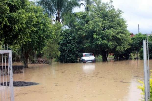 Nova Veneza sofre com alagamentos causados pelas chuvas 1 Nova Veneza sofre com alagamentos causados pelas chuvas