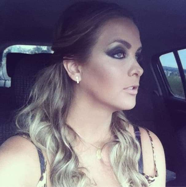 A bela das belas, Mari Brogni.