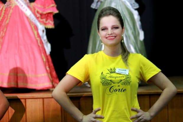 Confira mais fotos da etapa de apresentação das candidatas a corte da Festa da Gastronomia