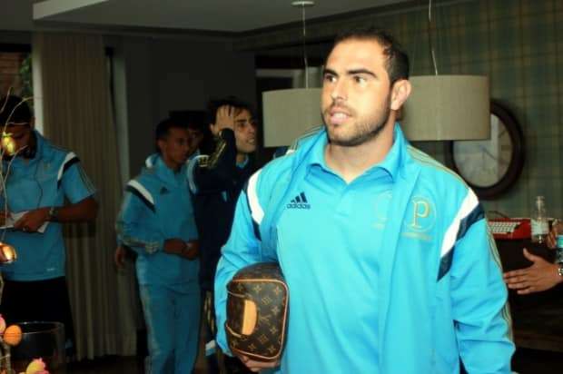 Palmeiras deixa Hotel Bormon em Nova Veneza, para confronto com o Criciúma