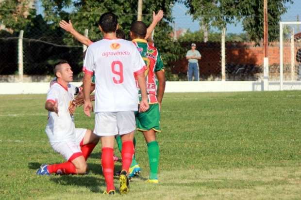 Metropolitano empata sem gols e vai decidir em casa a Copa Sul