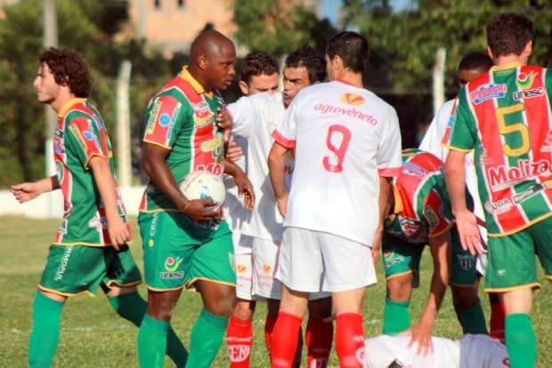 Metropolitano empata sem gols e vai decidir em casa a Copa Sul