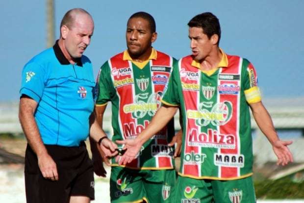 Metropolitano empata sem gols e vai decidir em casa a Copa Sul