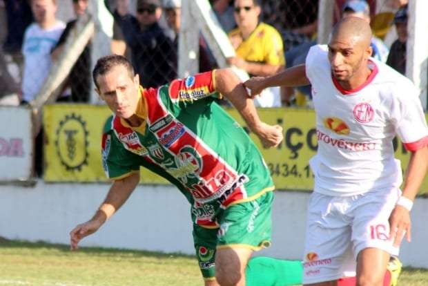 Metropolitano empata sem gols e vai decidir em casa a Copa Sul