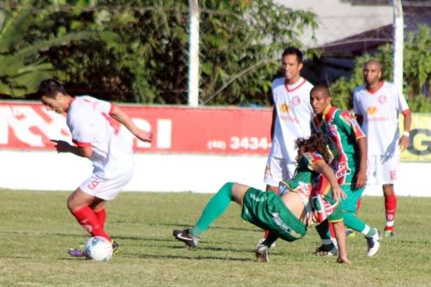 Metropolitano empata sem gols e vai decidir em casa a Copa Sul