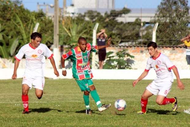 Metropolitano empata sem gols e vai decidir em casa a Copa Sul
