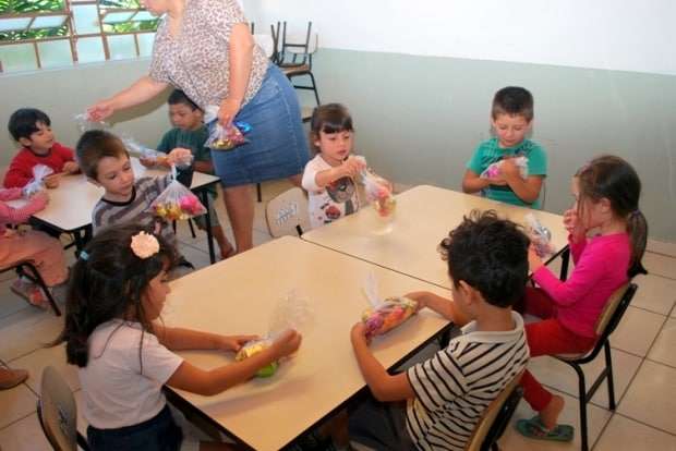La Moda deixa mais doce a Páscoa das crianças na Abadeus