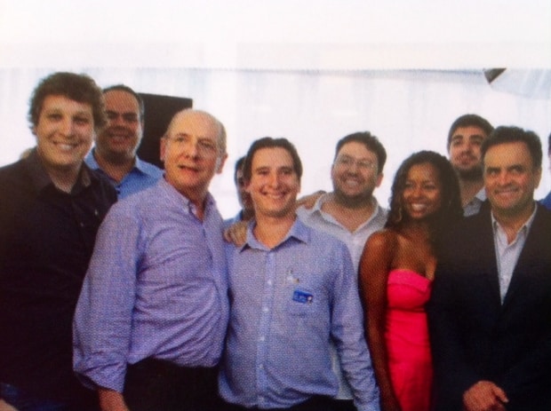 O Vereador Aroldo Frigo Junior recentemente se reuniu com os Senadores, Aécio Neves e Paulo Bauer, ambos pré-candidatos a presidência e a governo do estado para iniciar os trabalhos da JPSDB na região sul-serra onde o vereador ficou nomeado coordenador regional.