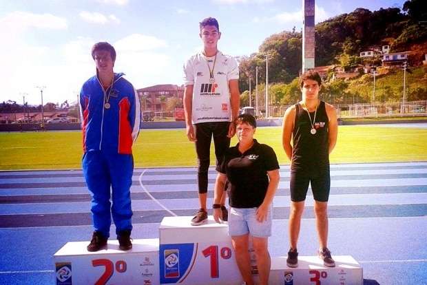 Neovenezianos têm bom resultado em Estadual de Atletismo 2 Neovenezianos têm bom resultado em Estadual de Atletismo